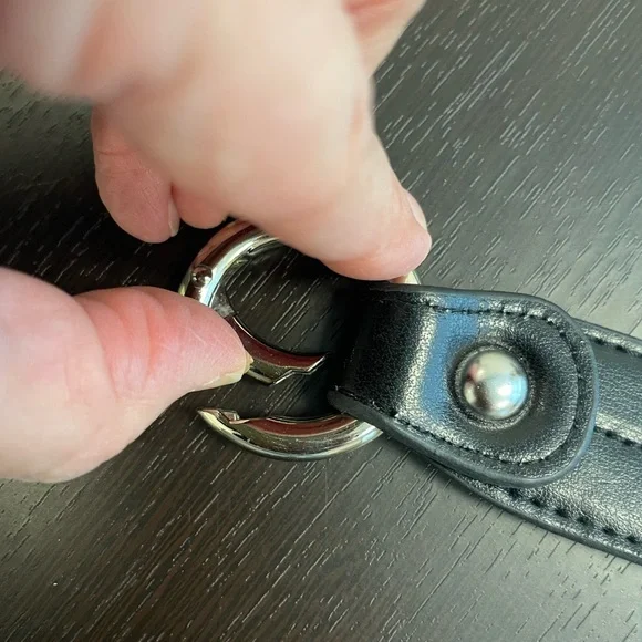 Black Leather Purse Strap with Silver Rings - Picture 4 of 5